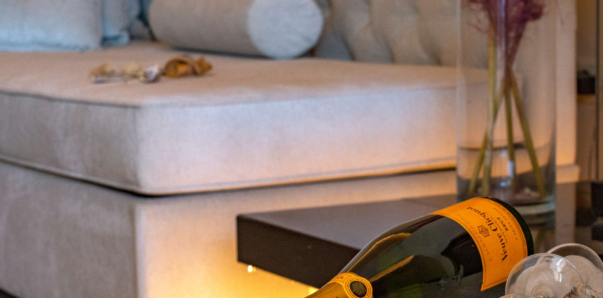 Ninos Luxury Apartment